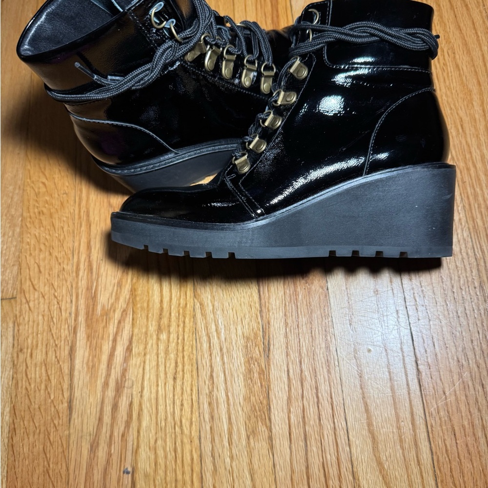Cecelia New York Women’s Black Patent Leather Wedge Lace Up Boots Size-7.5 M